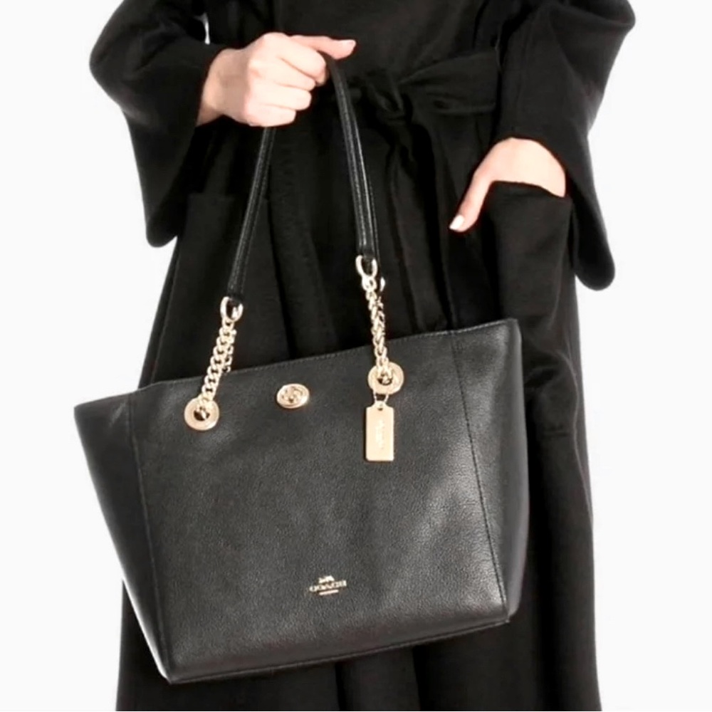 NWOT Coach Turnlock Pebbled
Leather Chain Tote Bag - SOLD!!